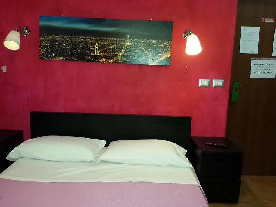 Aladino Inn Рим Гостевой дом